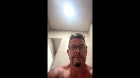 Newbdes online show from 02/09/25, 03:56