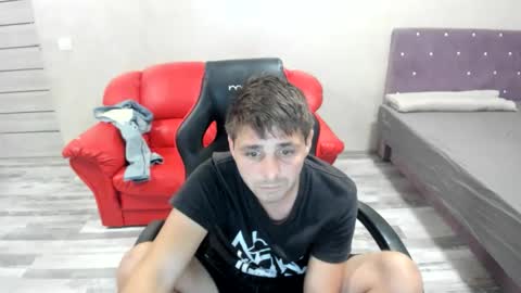 Snapshot of newboy69_ chatting on 09/30/25, 08:25 newboy69_ online show from 09/30/25, 08:25