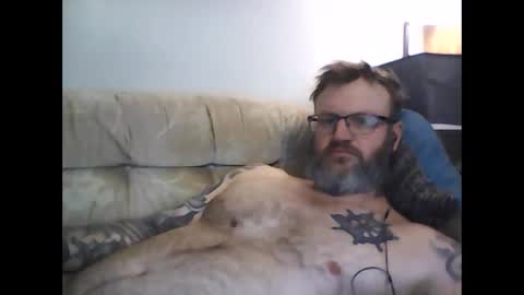 Snapshot of newbreed666 chatting on 12/21/25, 05:31 NEWBREED666 online show from 12/21/25, 05:31