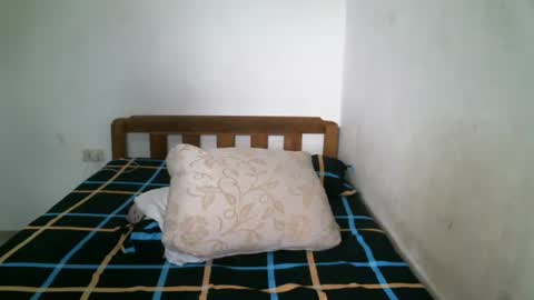 Lucy Pearl online show from 01/09/25, 06:48