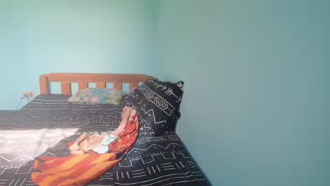 Lucy Pearl online show from 10/27/25, 12:47