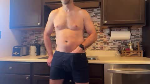 newguy_097 online show from 02/28/26, 06:20