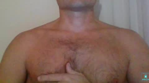 Snapshot of newtyguy90 chatting on 12/13/24, 03:54 newtyguy90 online show from 12/13/24, 03:54