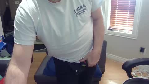 Snapshot of newvvorld chatting on 01/10/25, 04:20 NewWorld online show from 01/10/25, 04:20