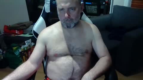 Snapshot of newvvorld chatting on 01/31/25, 10:42 NewWorld online show from 01/31/25, 10:42