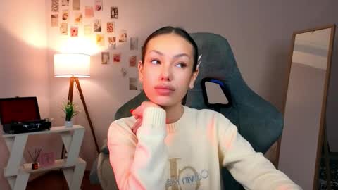 Snapshot of nexorine chatting on 02/12/26, 01:17 Lilly online show from 02/12/26, 01:17