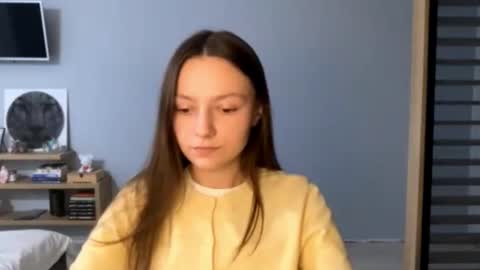 Snapshot of next_fantasy_bb chatting on 11/25/25, 02:06 Agne online show from 11/25/25, 02:06