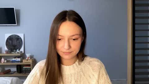 Snapshot of next_fantasy_bb chatting on 12/15/25, 02:10 Agne online show from 12/15/25, 02:10