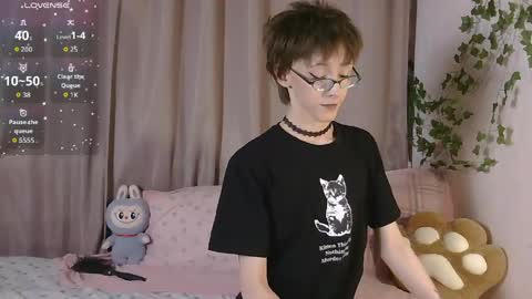 NextVibe1 online show from 04/20/26, 05:05