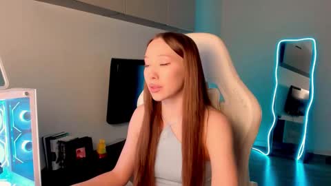 Mina online show from 02/12/26, 02:56