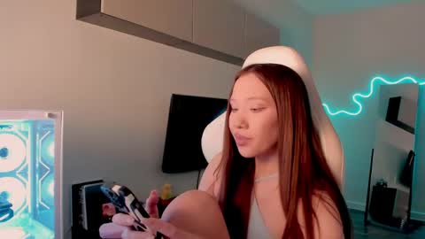 Mina online show from 04/30/26, 08:20