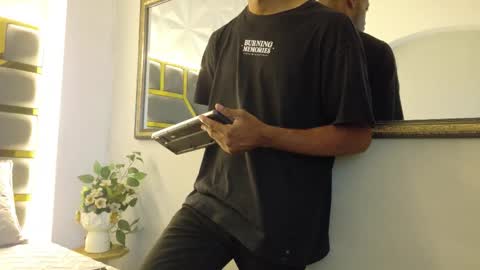 Snapshot of neytanmalcon chatting on 10/31/25, 08:43 neytanmalcon online show from 10/31/25, 08:43