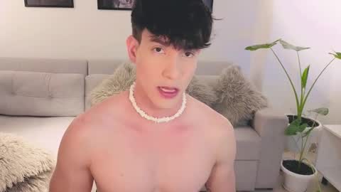 Snapshot of neythan__blaze chatting on 09/21/25, 11:28   online show from 09/21/25, 11:28