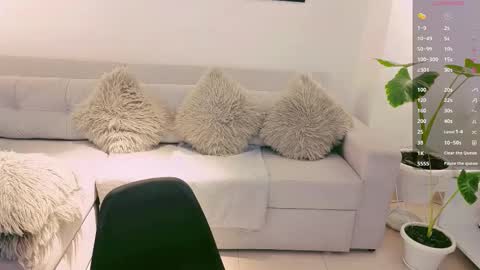 Snapshot of neythan__blaze chatting on 10/05/25, 09:24   online show from 10/05/25, 09:24