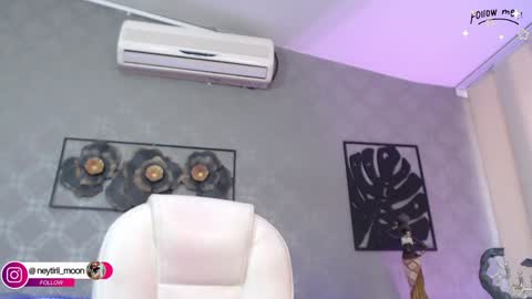 Snapshot of neytiri_moon chatting on 03/09/25, 02:32 Sandra online show from 03/09/25, 02:32