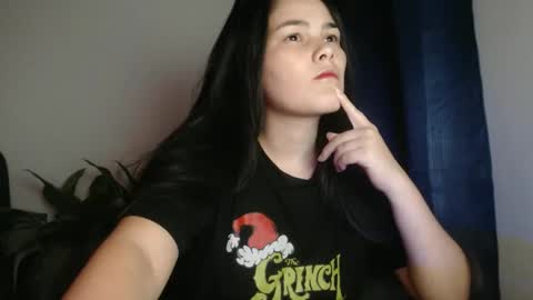 Snapshot of nezuko_sweet chatting on 04/20/26, 03:53 nezuko_sweet online show from 04/20/26, 03:53