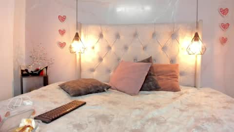 Milena online show from 05/10/26, 01:38