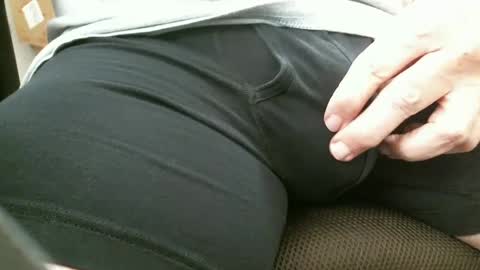 Snapshot of ngurth chatting on 09/17/25, 09:38 ngurth online show from 09/17/25, 09:38