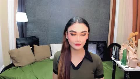 hottie nicole online show from 09/22/25, 11:40