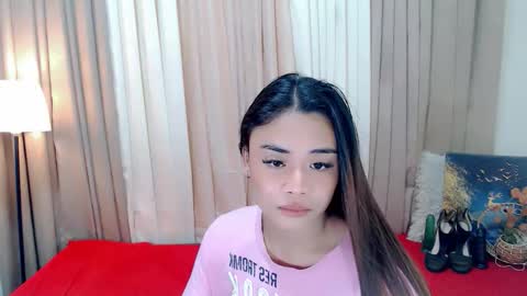 hottie nicole online show from 12/17/25, 01:22