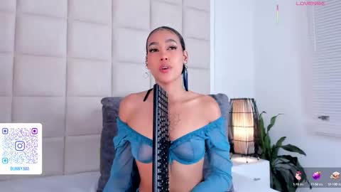 Nia online show from 09/29/25, 02:22