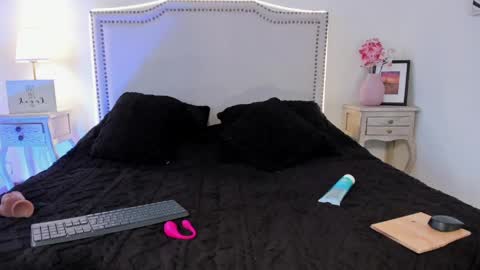 Nia Malkova online show from 04/23/26, 12:29