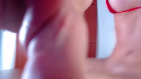 niabussethxxx online show from 12/04/24, 02:09