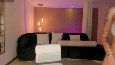 SQUIRTER DOLL    online show from 12/14/24, 11:29