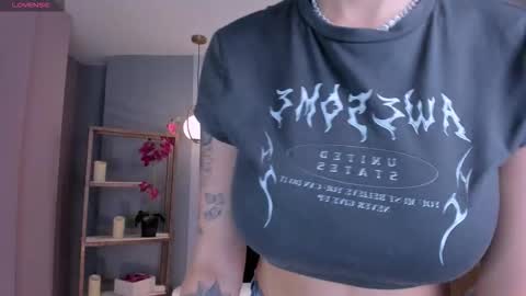 SQUIRTER DOLL    online show from 09/12/25, 06:52