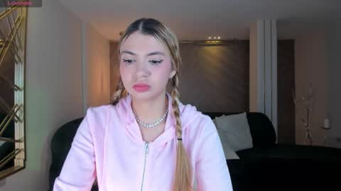 SQUIRTER DOLL    online show from 10/08/25, 10:57