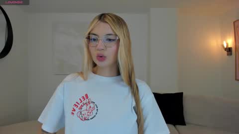 SQUIRTER DOLL    online show from 02/08/26, 10:46