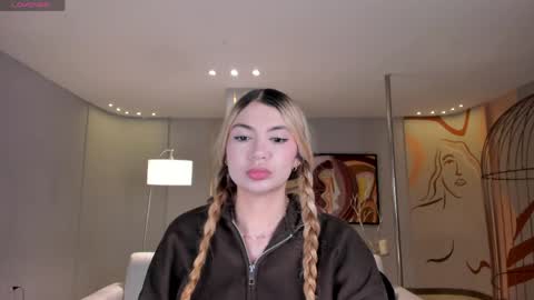 SQUIRTER DOLL    online show from 05/08/26, 06:57