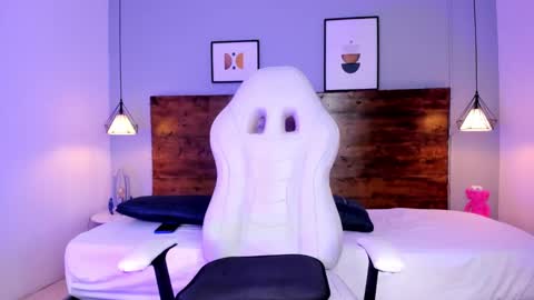 Niall  online show from 02/10/25, 01:44