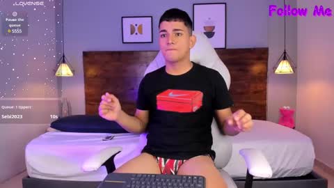 Niall  online show from 02/11/25, 04:24