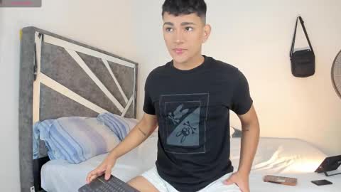 Niall  online show from 09/30/25, 12:43