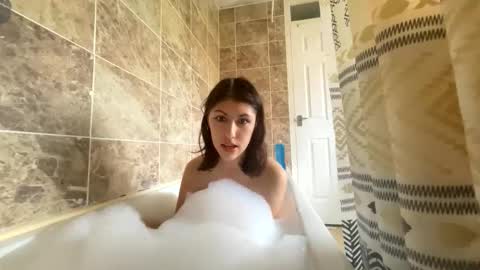 niarosemaryy online show from 10/21/25, 01:12