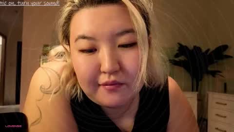 Kim online show from 11/23/25, 01:22