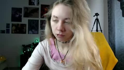 nica_kawaii online show from 04/21/26, 09:59