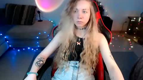 Snapshot of nica_kawaii chatting on 06/23/26, 03:21 nica_kawaii online show from 06/23/26, 03:21