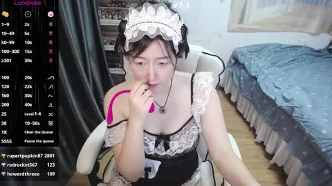 Snapshot of nice_belle chatting on 03/06/25, 01:37 Belle online show from 03/06/25, 01:37