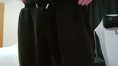 Snapshot of nice_dicknballs chatting on 04/27/26, 05:11 nice_dicknballs online show from 04/27/26, 05:11