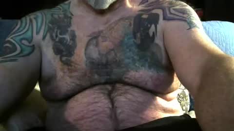 Snapshot of nice_oldguy60 chatting on 12/01/25, 04:28 OldMadtown Guy online show from 12/01/25, 04:28