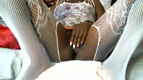 Snapshot of niceass_95 chatting on 02/06/25, 10:48 gabby online show from 02/06/25, 10:48