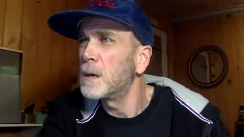 Snapshot of nicedickdave77 chatting on 05/14/26, 02:51 nicedickdave77 online show from 05/14/26, 02:51