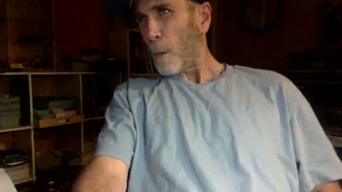 Snapshot of nicedickdave77 chatting on 05/23/26, 02:39 nicedickdave77 online show from 05/23/26, 02:39