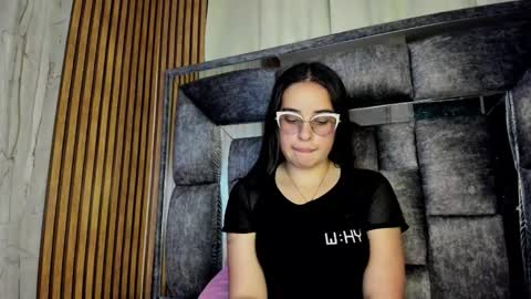 Luna online show from 12/17/25, 12:49