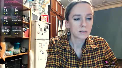 Kathrine online show from 10/22/25, 07:24