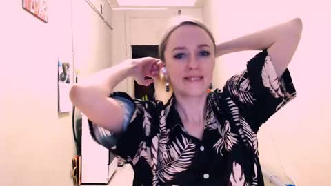 Snapshot of nicekat chatting on 06/01/26, 05:58 Kathrine online show from 06/01/26, 05:58