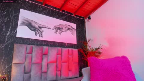 Nicolle  online show from 02/05/25, 03:31