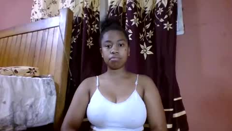 nicelly01 online show from 04/28/26, 05:56